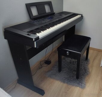 Digitální piano Yamaha DGX-660 B - 3