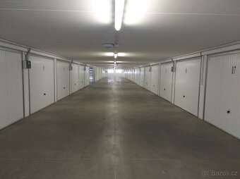 Pronájem garáže 17 m² pro stání motocyklu - 3