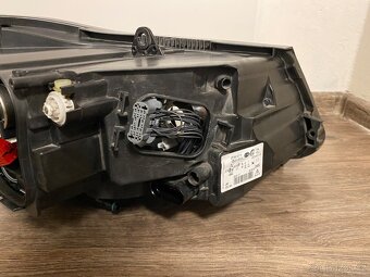 LEVÉ PŘEDNÍ BIXENON SVĚTLO SUPERB II 2013-2015 3T1941017H - 3
