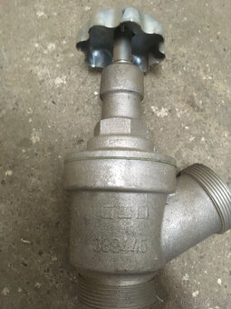 Hydrantový uzávěr - 3