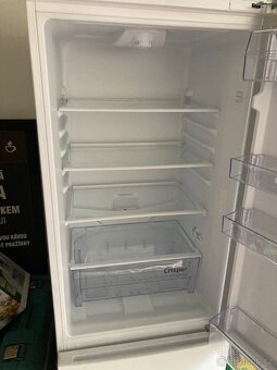 Lednice Beko K6330 - s mrazákem - 180 cm - 3