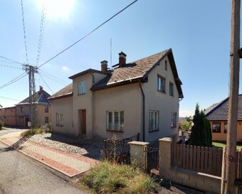 RD v obci Jenišovice, ID 7246e 2606 - 3
