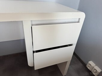 Bílý psací stůl - 3