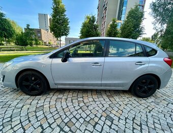 SUBARU IMPREZA 1.6i BENZÍN 4x4 AUTOMAT-VYHŘEV-SERVISKA-2017 - 3