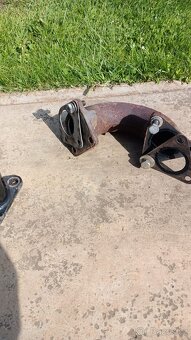 Koleno výfuku a výfuk Zetor - 3
