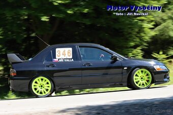 Mitsubishi Lancer EVO 9 - 3