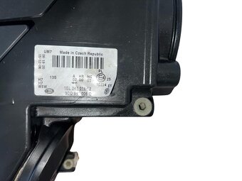 Pravý halogen světlo 3C0941006Q VW Passat B6 r.v. 2008 - 3