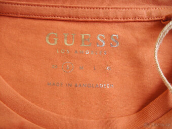NOVÉ dámské tričko zn. GUESS - vel. S - 3