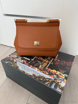Dolce & Gabbana - 3