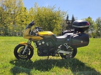 Yamaha FZS 600 Fazer - 3