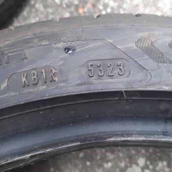 235/40/19 Goodyear - 3