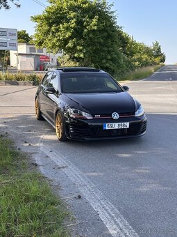 Volkswagen Golf GTI 7 Performance - 3