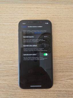 Prodám iphone 11 - 64GB - 3