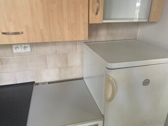 Prodám kuchyňskou linku vč.spotřebičů - 3