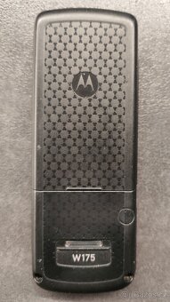 tlačítkový mobil Motorola W175 - 3
