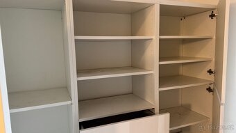 Skřiň Ikea za odvoz - rezervace do pondělí - 3