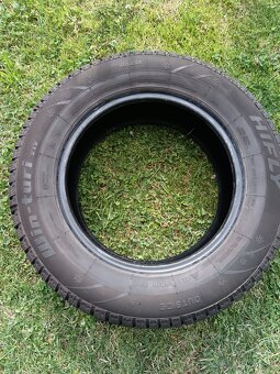 Zimní pneu 215/65R16 98H - 3