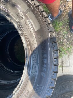 Prodám sadu pneu 215/65 R15 C - 3