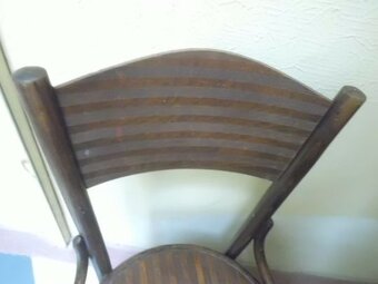 Zajímavá Starožitná dřevěná Židle s Ornamenty FISCHEL - 3