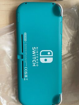 Herní konzole Nintendo Switch Lite - 3