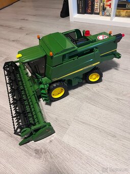 Bruder Kombajn John Deere - 3
