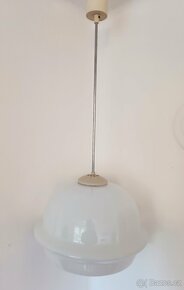 Brusel, bílý retro lustr, chrom, bílý bakelit - 3