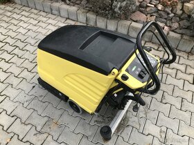 Podlahový mycí stroj Karcher BR 530 - 3