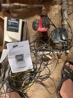 Regulátor, čtyřcestný servo ventil 1”, čerpadlo - 3