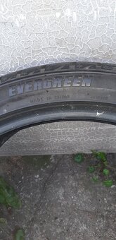 Zimní 225/40/19 - 3