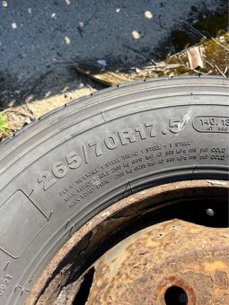 2ks pneumatika s diskem 265/70 R17.5 - 3