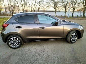 Mazda 2,1.5 benzin 66 kw - 3