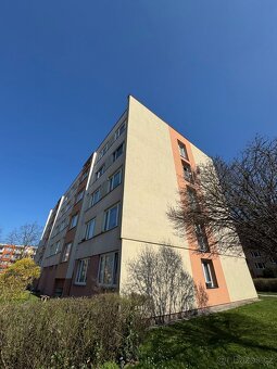 Prodej bytu 2+kk s balkonem (38m2), Sezimovo Ústí II - ul. D - 3