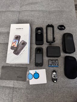 Akční kamera insta360 x3 komplet balení - 3