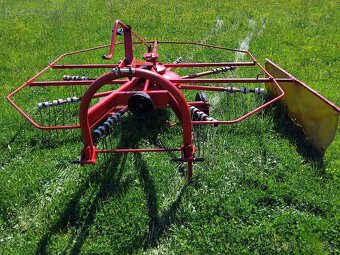 Shrnovač sena Pottinger 322 U - 3