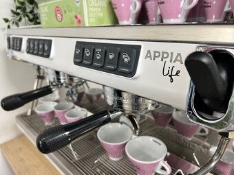 Pákový kávovar NUOVA SIMONELLI APPIA LIFE - 3