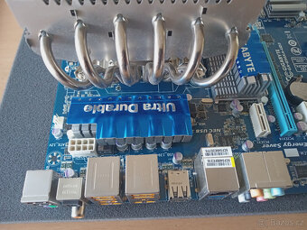 Základní deska GIGABYTE -GA 890XA-UD3 Phenom II . - 3