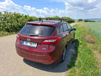 Hyundai i30 kombi 1.6 CRDi 81kW 39327 Km - 3