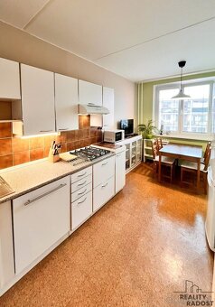 Podnájem zařízeného pokoje (12 m2), ul. Batličkova, Praha 8 - 3