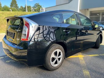 Toyota Prius - 3