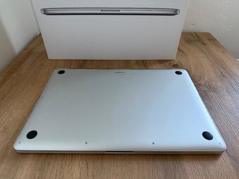 MacBook Pro Retina 15" mid 2015 i7, 16GB RAM, SSD 256GB - 3