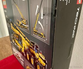 Lego 42108 Mobile Crane - 3