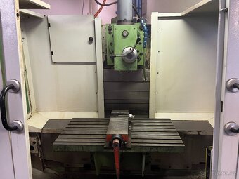 Nástrojová frézka FNG 40 CNC E, 2002 - 3