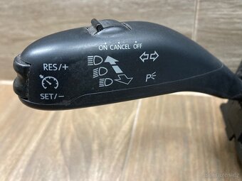 Škoda Fabia II. páčky s tempomatem. - 3