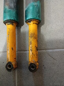 Jawa 50 pionyr - zadni tlumice - 3