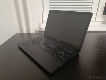 HP 15 - Ryzen 5 2500U, Vega 8 - 3