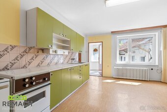 Prodej, rodinný dům, podlahová plocha 224 m2, Uherské Hradiš - 3