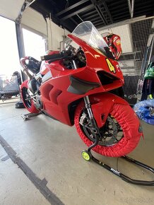 Kapoty Ducati panigale v4 - 3
