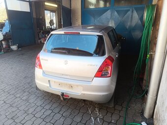 Suzuki swift 1.3 - 3
