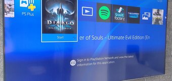 Playstation 4 + hra + 2x ovladač - 3