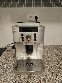 Kávovar Delonghi Magnifica S - 3